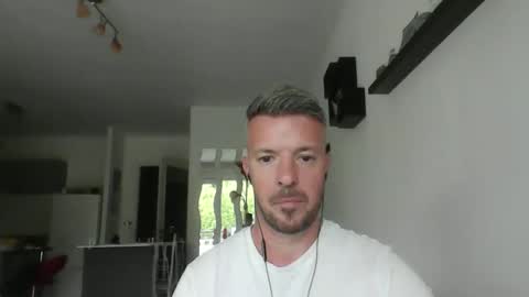 minka28 online show from May 2026 05:19:01 PM
