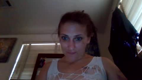 Minnie online show from May 2026 11:56:01 PM