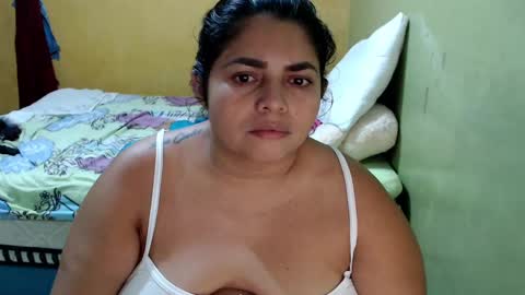 Snapshot of minnie_bbw69 chatting on September 2025 12:25:01 AM Andrea online show from September 2025 12:25:01 AM