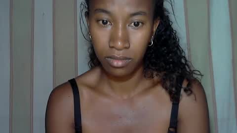 minouch211907 online show from February 2025 02:07:02 AM