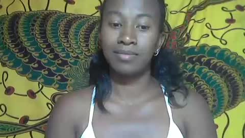 minouch211907 online show from October 2025 01:10:01 PM