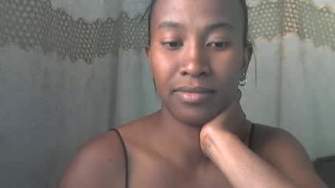 minouch211907 online show from June 2026 12:22:01 PM