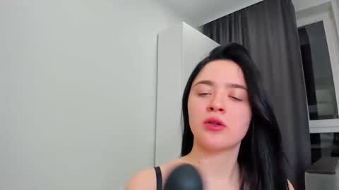 Snapshot of minx_nightcityx chatting on November 2025 12:32:02 AM Minx NightCityX online show from November 2025 12:32:02 AM