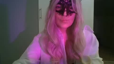 Margo online show from November 2025 04:57:02 PM