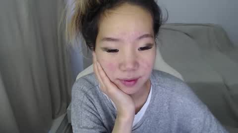 mira_g online show from December 2025 11:28:02 AM