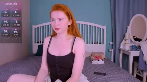 Snapshot of mira_glace chatting on October 2025 10:27:01 AM Mira3 online show from October 2025 10:27:01 AM