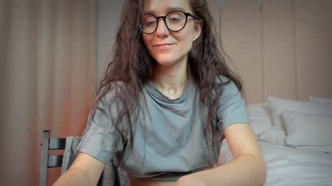 Mira online show from February 2025 11:21:02 PM