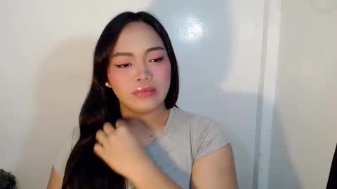 Mira Bella online show from April 2026 05:17:01 PM