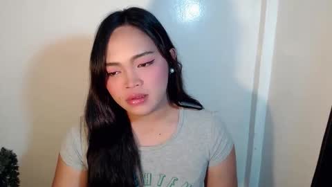 Mira Bella online show from April 2026 06:25:01 PM