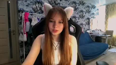 Snapshot of mira_princess chatting on July 2026 10:42:01 AM MIRAcle online show from July 2026 10:42:01 AM