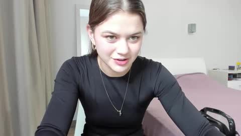 Snapshot of miraa_m chatting on November 2025 08:32:01 PM Mira online show from November 2025 08:32:01 PM