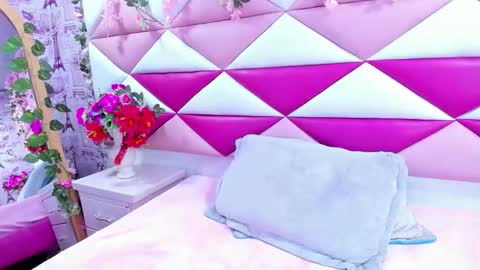 Snapshot of mirabella_miller chatting on September 2025 12:27:02 PM mirabella_miller online show from September 2025 12:27:02 PM