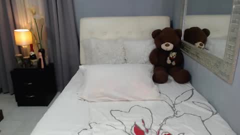 Snapshot of miracletrans chatting on February 2025 11:10:02 AM michelle online show from February 2025 11:10:02 AM