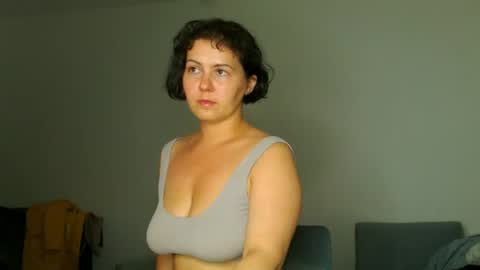 Meera online show from June 2026 10:54:01 PM