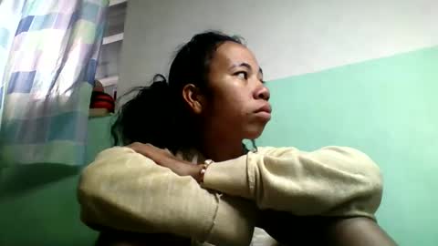 Snapshot of mirah881 chatting on December 2025 05:13:01 AM mirah881 online show from December 2025 05:13:01 AM