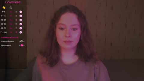 Kira online show from September 2025 10:11:01 PM