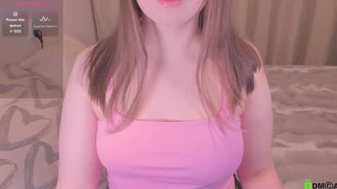 Snapshot of miranadevl chatting on February 2026 07:45:02 PM Kira online show from February 2026 07:45:02 PM