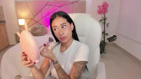 miranda_crawfor online show from November 2025 12:41:02 PM