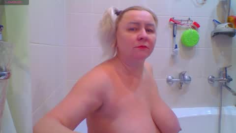 Snapshot of miranda_robinson chatting on December 2025 08:25:01 PM Miranda online show from December 2025 08:25:01 PM