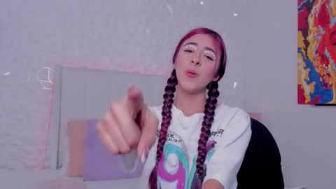 Snapshot of mirandaa_rogers chatting on October 2025 07:15:01 PM Miranda Rogers online show from October 2025 07:15:01 PM