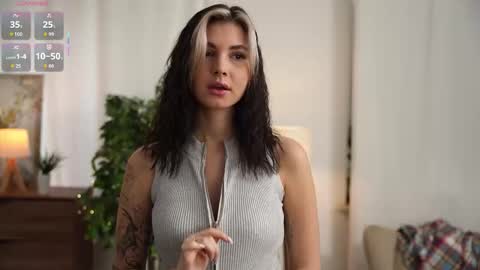 Snapshot of mirandabettman chatting on October 2025 07:43:02 AM My name is Adele online show from October 2025 07:43:02 AM