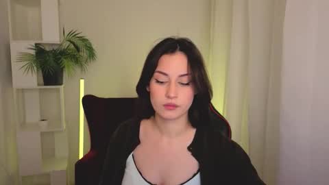 Snapshot of mirandabey chatting on October 2025 05:19:01 AM Jasmine online show from October 2025 05:19:01 AM
