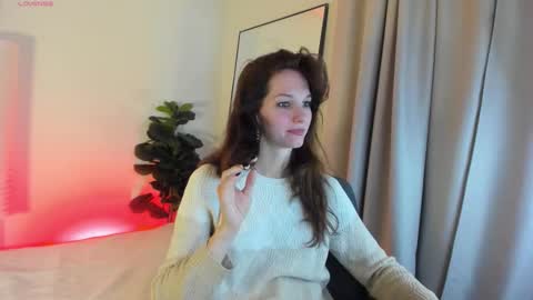 Snapshot of mirandaglow chatting on March 2026 05:45:02 AM Miranda online show from March 2026 05:45:02 AM