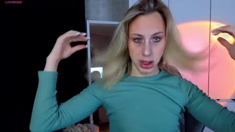 miraraid online show from December 2024 03:34:01 AM