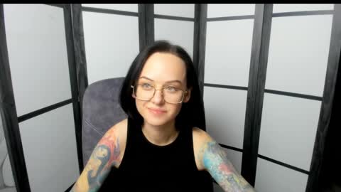 Mira online show from February 2025 06:57:02 PM