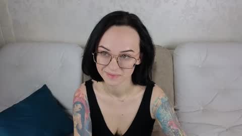 Mira online show from March 2025 09:09:02 PM