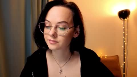 MiraSkyy online show from November 2025 03:46:01 PM