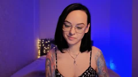 MiraSkyy online show from March 2026 04:02:01 PM