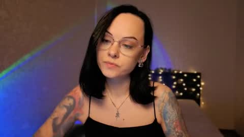 MiraSkyy online show from May 2026 07:43:02 PM