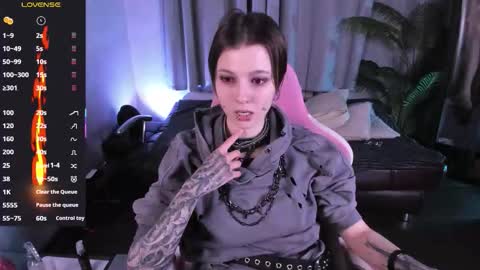 Snapshot of miravelle chatting on October 2025 09:12:02 PM MiraVelle online show from October 2025 09:12:02 PM