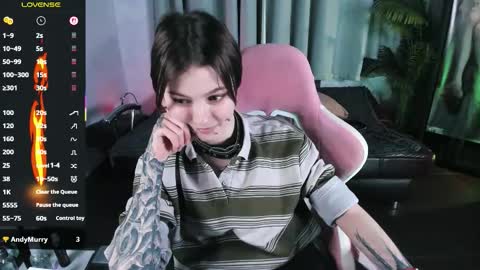 Snapshot of miravelle chatting on October 2025 09:48:02 PM MiraVelle online show from October 2025 09:48:02 PM