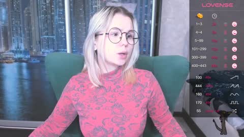 Kira online show from December 2024 04:23:01 PM