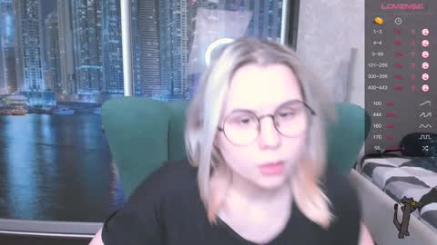 Kira online show from December 2024 12:45:02 AM