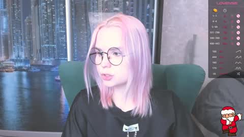 Kira online show from December 2024 12:23:02 PM