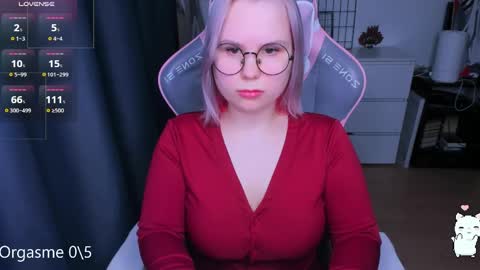 Kira online show from April 2026 08:57:02 PM