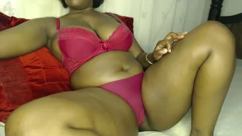 Snapshot of mireypeace chatting on February 2026 10:08:02 PM mireypeace online show from February 2026 10:08:02 PM