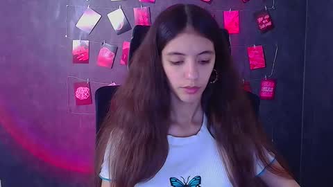 Snapshot of miri_miss chatting on November 2025 01:00:01 PM Miri online show from November 2025 01:00:01 PM