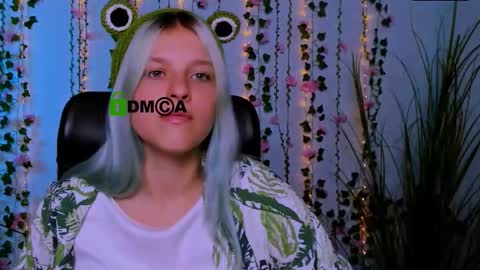 miriam_crazy online show from October 2025 01:29:02 PM