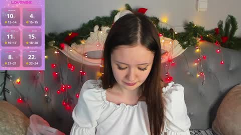 Snapshot of miriamwhite chatting on January 2025 01:48:01 PM Miriam WhiteF online show from January 2025 01:48:01 PM