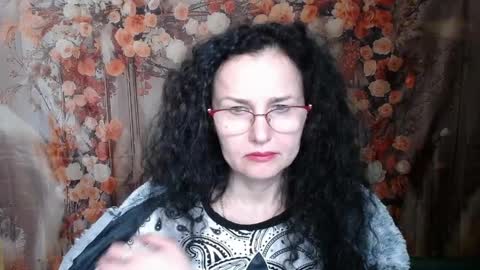 Miroslava Happi online show from April 2026 06:02:02 AM