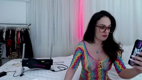 Snapshot of mirrabelleee chatting on February 2026 05:19:01 PM Mirrabelle online show from February 2026 05:19:01 PM