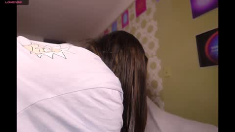 Eliza online show from December 2024 10:05:01 PM