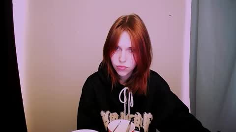 Snapshot of misaki_chan_ chatting on February 2026 10:42:01 PM misaki_chan_ online show from February 2026 10:42:01 PM