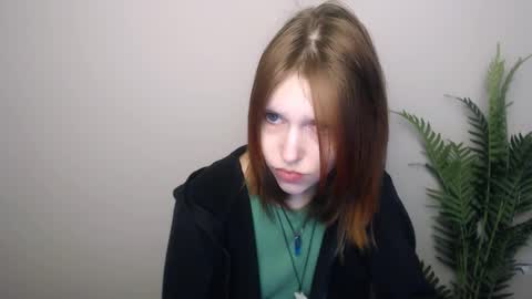 Snapshot of misaki_chan_ chatting on March 2026 10:27:02 PM misaki_chan_ online show from March 2026 10:27:02 PM