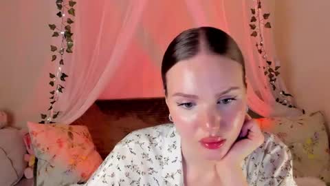 Snapshot of mish_ka3 chatting on January 2025 05:55:01 PM Misha online show from January 2025 05:55:01 PM