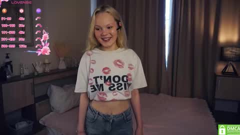 Snapshot of mishagiarrusso chatting on September 2025 02:38:01 PM Your Betty online show from September 2025 02:38:01 PM